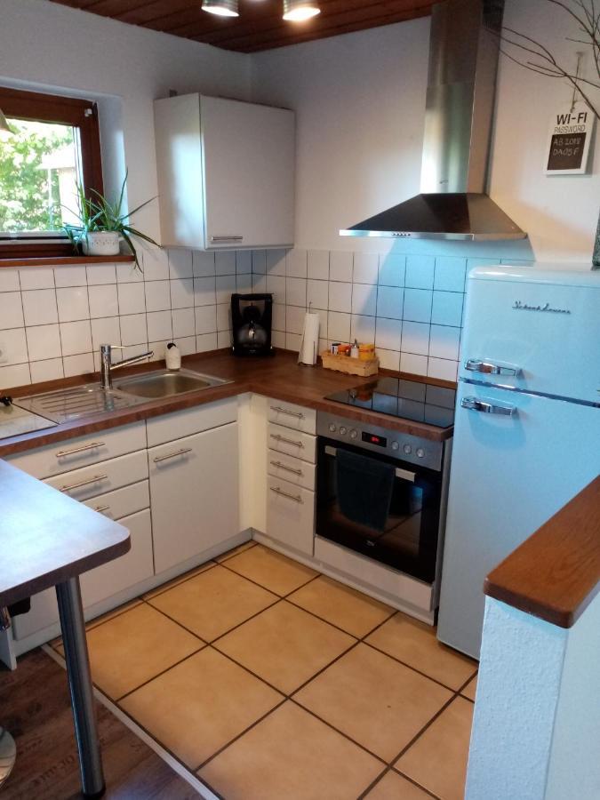 Schoene Einzimmer Wohnung Zwischen Bodensee Und Allgaeu Neukirch  Exteriör bild