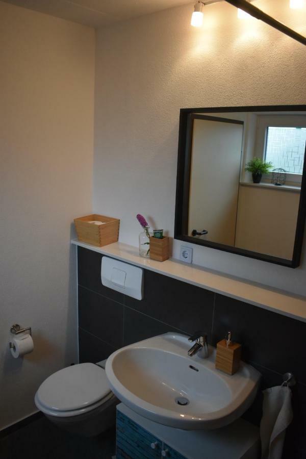 Schoene Einzimmer Wohnung Zwischen Bodensee Und Allgaeu Neukirch  Exteriör bild