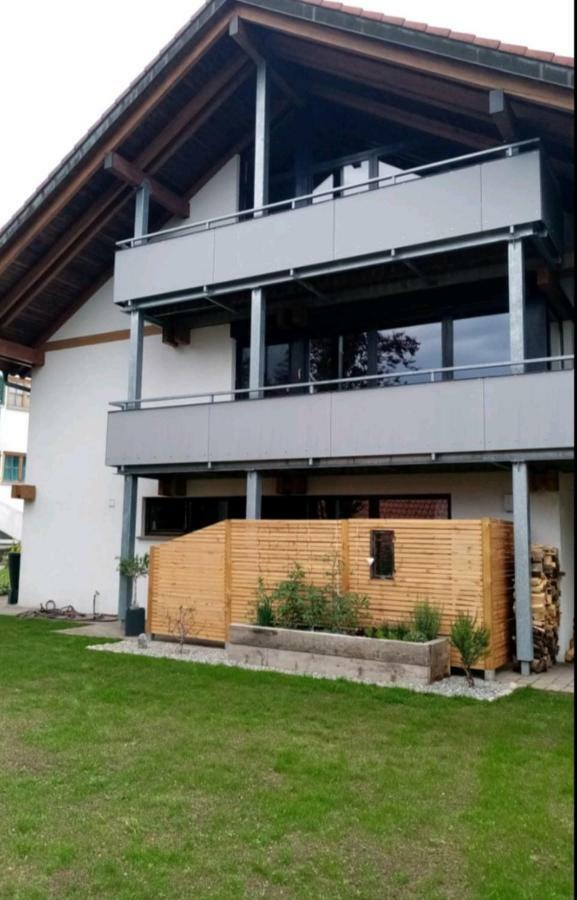 Schoene Einzimmer Wohnung Zwischen Bodensee Und Allgaeu Neukirch  Exteriör bild